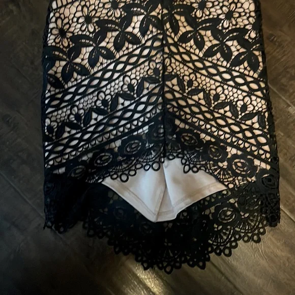 ASTR Dress - Picture 3 of 4